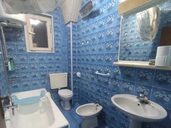 Izdavanje: Kuća 100 m² sa pogledom na more – Dobra Voda, Bar