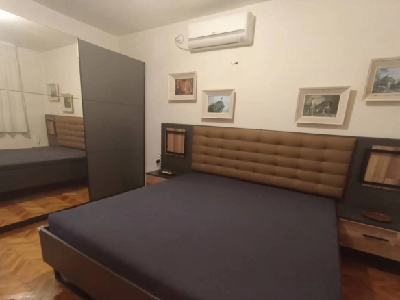 Izdavanje: Kuća 100 m² sa pogledom na more – Dobra Voda, Bar