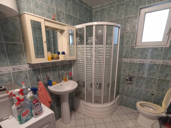 Izdavanje: Jednosoban stan 55 m² sa parkingom kod kuće – Šušanj, Bar