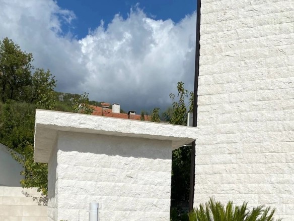 Hotel u pogonu za 50 gostiju na placu od 512 m² – Herceg Novi
