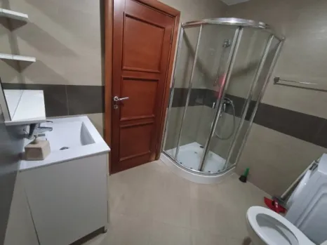 Izdavanje: Jednosoban stan 45 m² sa terasom i pogledom na more – Dobra Voda, Bar