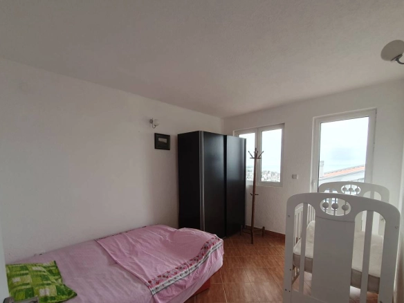 Kuća 170 m² sa pogledom na more sa svakog sprata – Dobra Voda, Bar