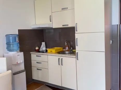 Izdavanje: Jednosoban stan 56 m² u aparthotelu na prvoj liniji – Dobra Voda, Bar