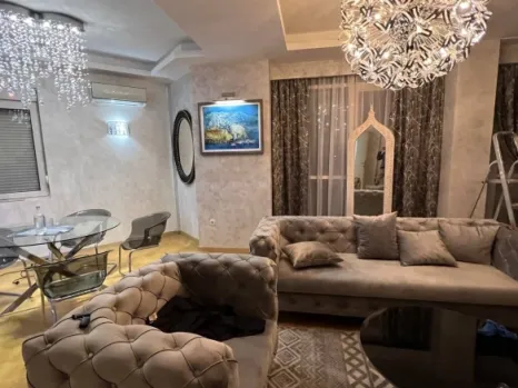 Izdavanje: Dvosoban stan 100 m² sa pogledom na more – Bečići, Budva