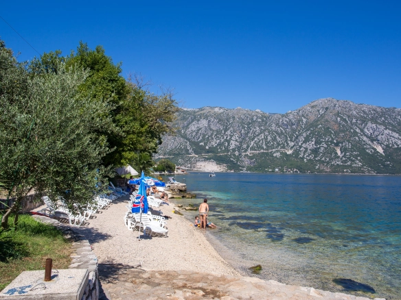 Stan 235 m² sa pogledom na more i planine – Kotor