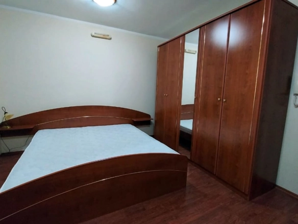 Stan 288 m² sa pogledom na more i planine – Petrovac, Budva