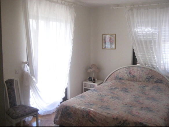 Stan 121 m² sa pogledom na planine – Babilonija, Budva