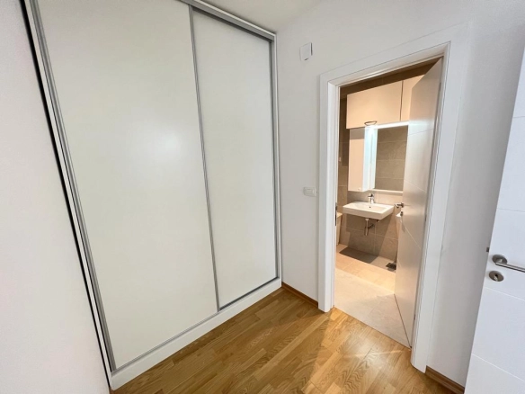 Dvosoban stan 94 m² sa dva kupatila – Bečići, Budva