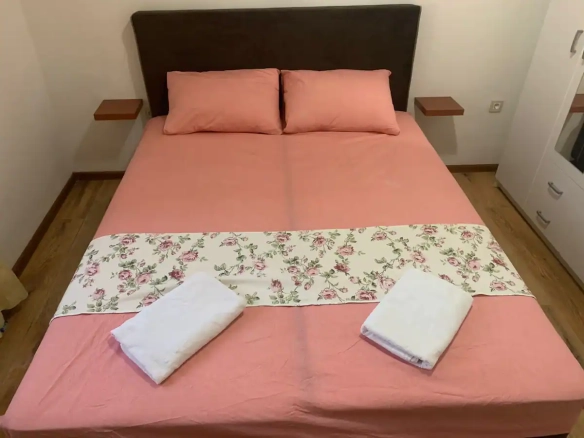 Kuća 466 m² u pastoralnom stilu sa bazenom – Petrovac, Budva