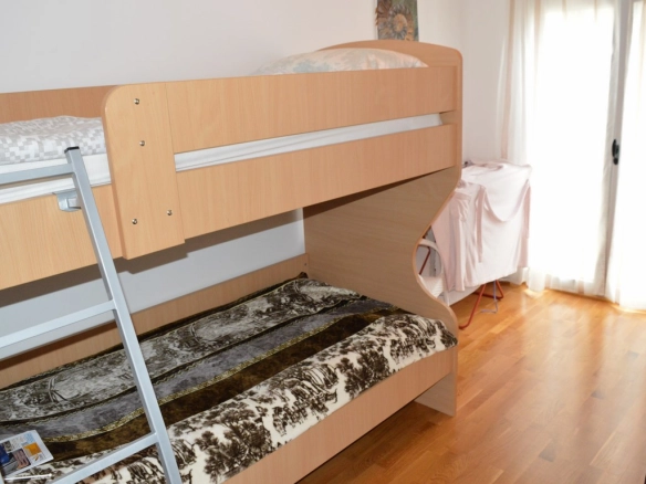Jednosoban stan 75 m² sa pogledom na more i planine – Rafailovići, Budva