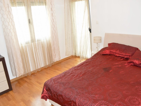 Jednosoban stan 75 m² sa pogledom na more i planine – Rafailovići, Budva