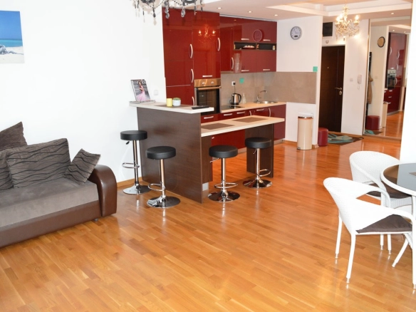 Jednosoban stan 75 m² sa pogledom na more i planine – Rafailovići, Budva