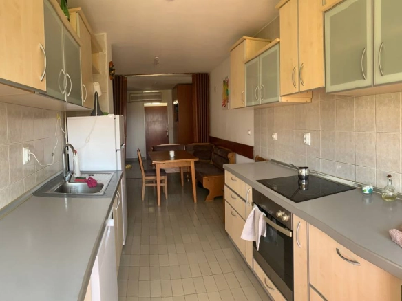 Trosoban stan 105 m² sa dvije terase i liftom – Bar