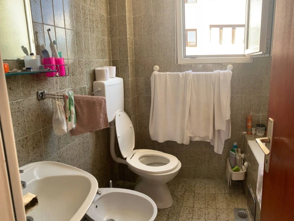 Trosoban stan 105 m² sa dvije terase i liftom – Bar