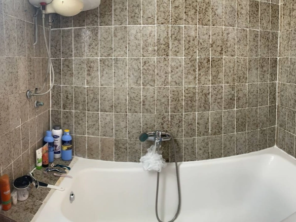 Trosoban stan 105 m² sa dvije terase i liftom – Bar