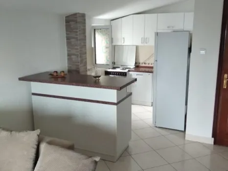 Kuća 160 m² sa pogledom na more i placom 240 m² – Zeleni pojas, Bar