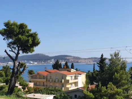 Kuća 160 m² sa pogledom na more i placom 240 m² – Zeleni pojas, Bar