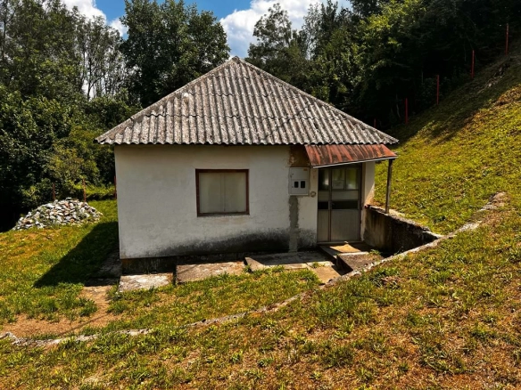 Plac 2500 m² sa pogledom na rijeku Taru i planine – Mojkovac
