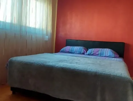 Izdavanje: Jednosoban stan 30 m² u centru, 400 m od mora – Bar