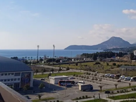 Trosoban stan 100 m² sa pogledom na more – Bar