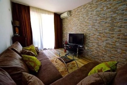 Izdavanje: Dvosoban stan 70 m² u kompleksu sa 2 bazena – Pržno, Budva