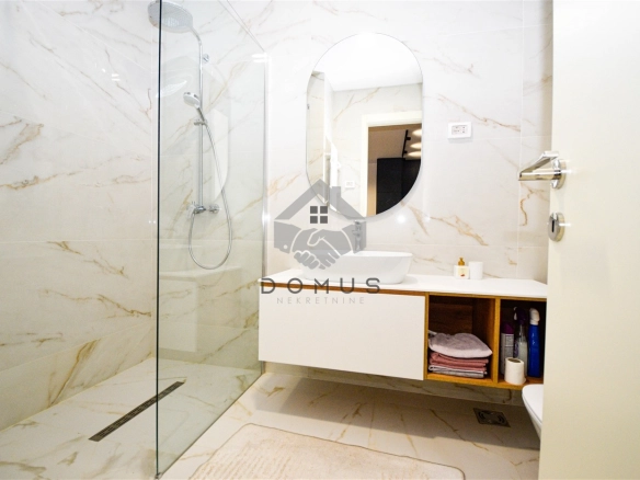 Jednosoban lux stan 57 m² + garaža, Atlas Capital – Podgorica
