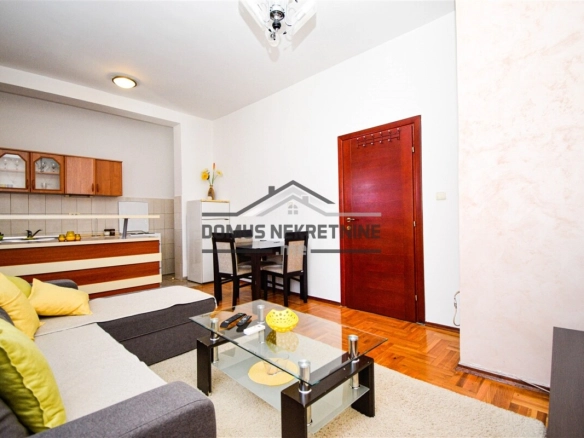 Jednosoban stan 54 m² + parking, Stari Aerodrom – Podgorica