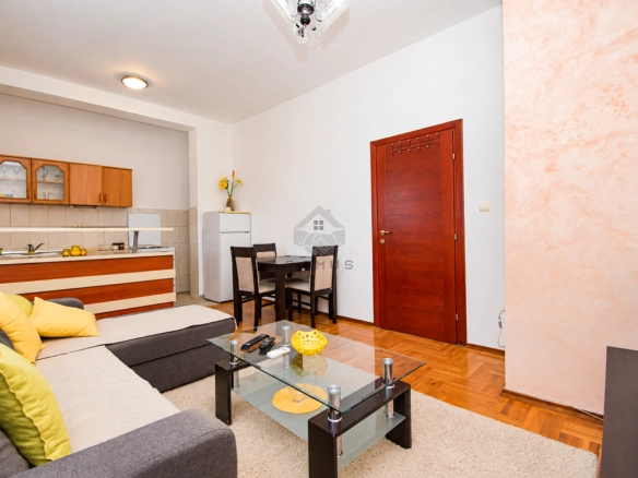 Jednosoban stan 54 m² + parking, Stari Aerodrom – Podgorica