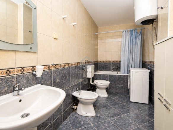 Jednosoban stan 54 m² + parking, Stari Aerodrom – Podgorica