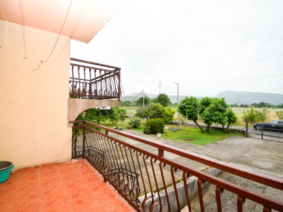 Porodična kuća 477 na placu od 1.660 m², Donja Gorica – Podgorica