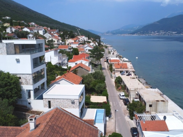 Luksuzna vila 315 m² na placu 450 m², Krašići – Tivat