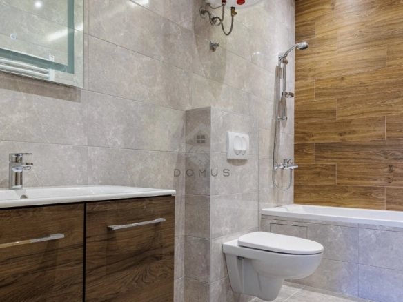 Luksuzna vila 315 m² na placu 450 m², Krašići – Tivat