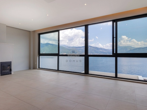 Luksuzna vila 315 m² na placu 450 m², Krašići – Tivat