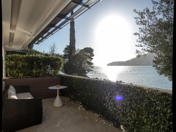 Jednosoban luksuzan stan 95 m² sa pogledom na more, Dukley Gardens – Budva