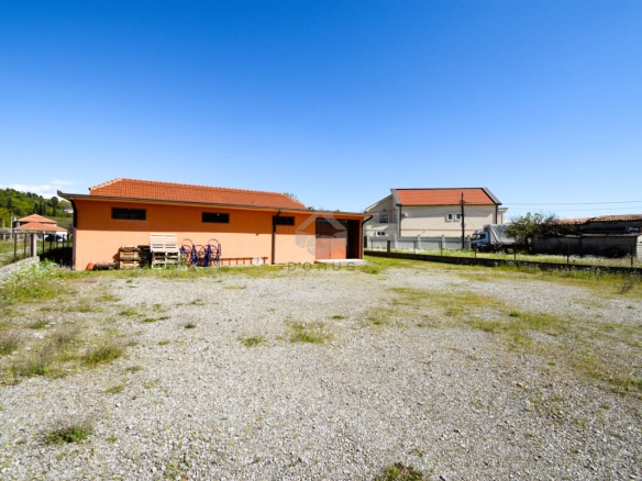 Magacin 150 m² na placu 700 m², Dahna – Podgorica