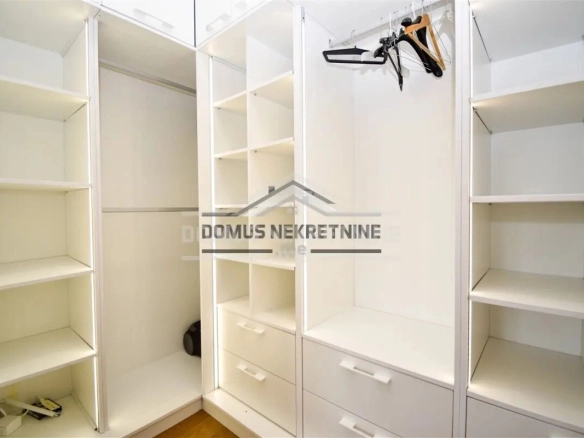 Jednosoban namješten stan 55 m², Gorica – Podgorica