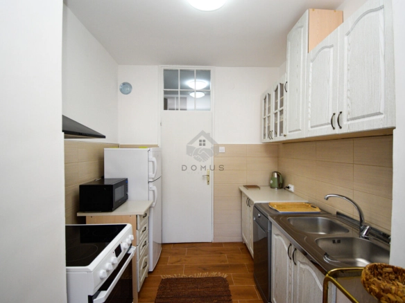 Dvosoban namješten stan 77 m², Tuški Put – Podgorica