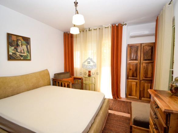 Dvosoban namješten stan 77 m², Tuški Put – Podgorica