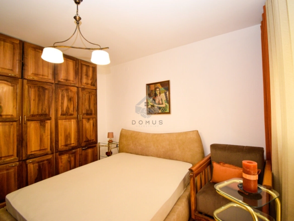 Dvosoban namješten stan 77 m², Tuški Put – Podgorica