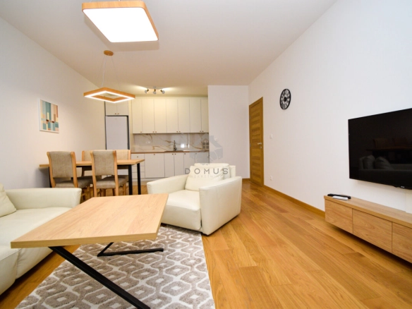 Dvosoban stan 75 m² + garaža, New City – Podgorica
