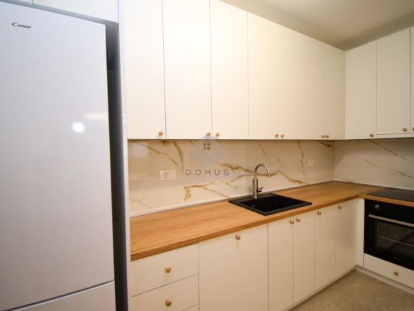 Dvosoban stan 75 m² + garaža, New City – Podgorica