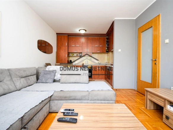 Jednosoban namješten stan 45 m², Krivi Most – Podgorica