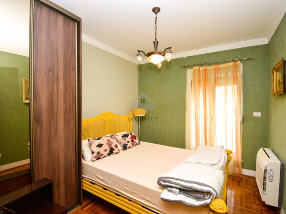 Dvosoban stan 100 m² + parking, Gorica C – Podgorica
