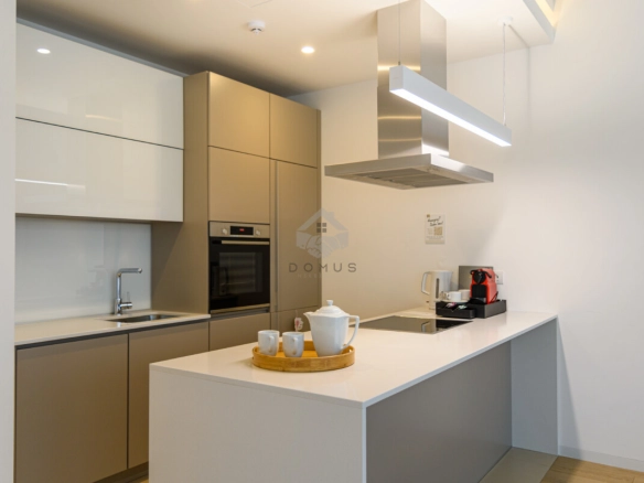 Dvosoban luksuzan stan 171 m² sa pogledom na more, Dukley Gardens – Budva