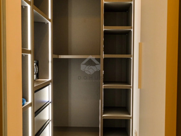 Dvosoban luksuzan stan 171 m² sa pogledom na more, Dukley Gardens – Budva