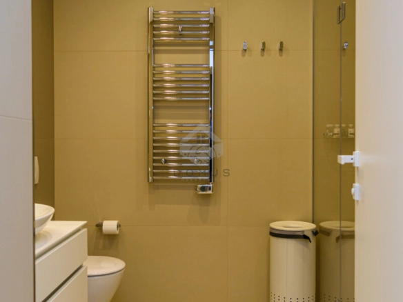 Dvosoban luksuzan stan 171 m² sa pogledom na more, Dukley Gardens – Budva