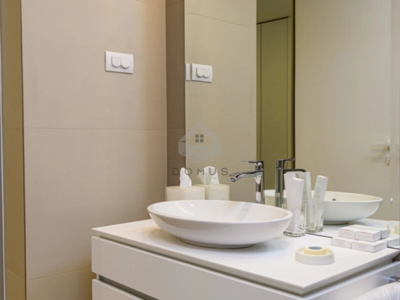 Dvosoban luksuzan stan 171 m² sa pogledom na more, Dukley Gardens – Budva