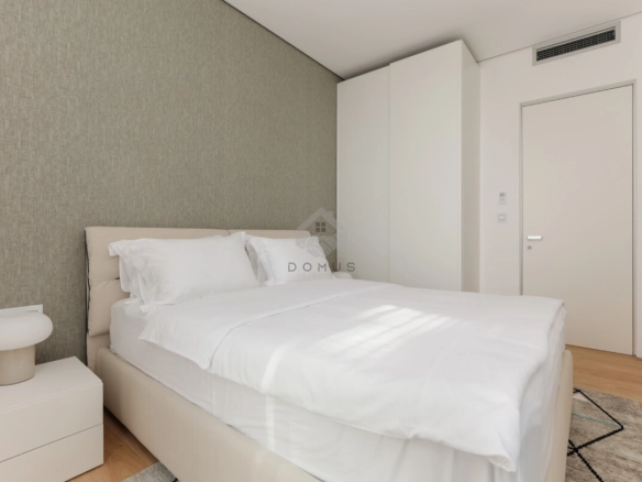 Trosoban luksuzan stan 214 m² sa pogledom na more, Dukley Gardens – Budva