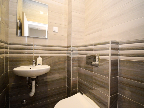 Dvosoban stan 74 m², Stari Aerodrom – Podgorica
