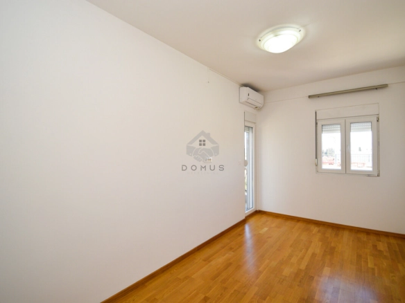 Dvosoban stan 74 m², Stari Aerodrom – Podgorica